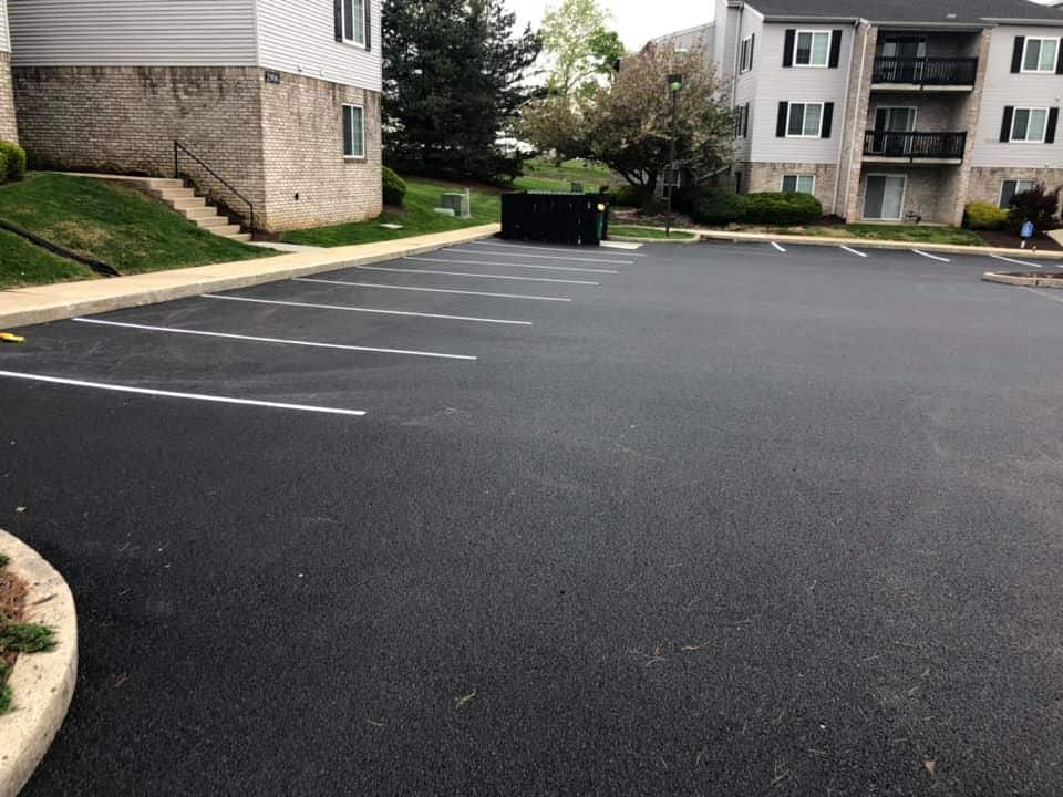 commercial asphalt paving