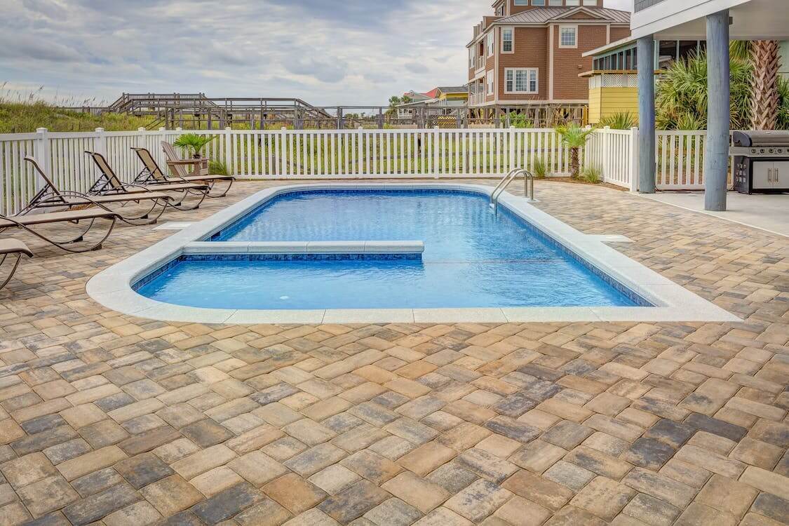 how much does a paver patio cost